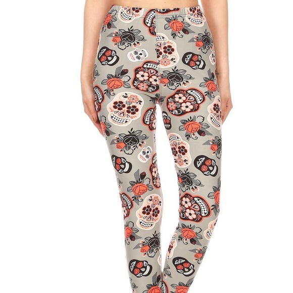 ✨ Host Pick Soft Sugar Skull Leggings - Picture 4 of 8